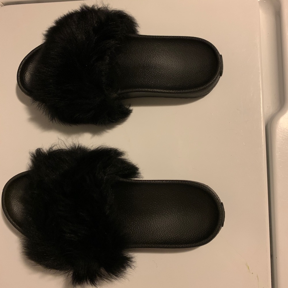 Ugg Fur Woman’s Royals Flat Slides